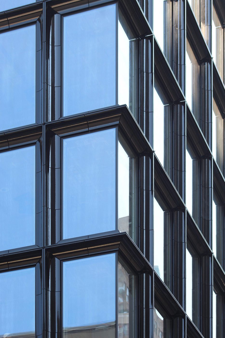 Terracotta Façade Nears Completion on SOM and GDSNY's 28&7
