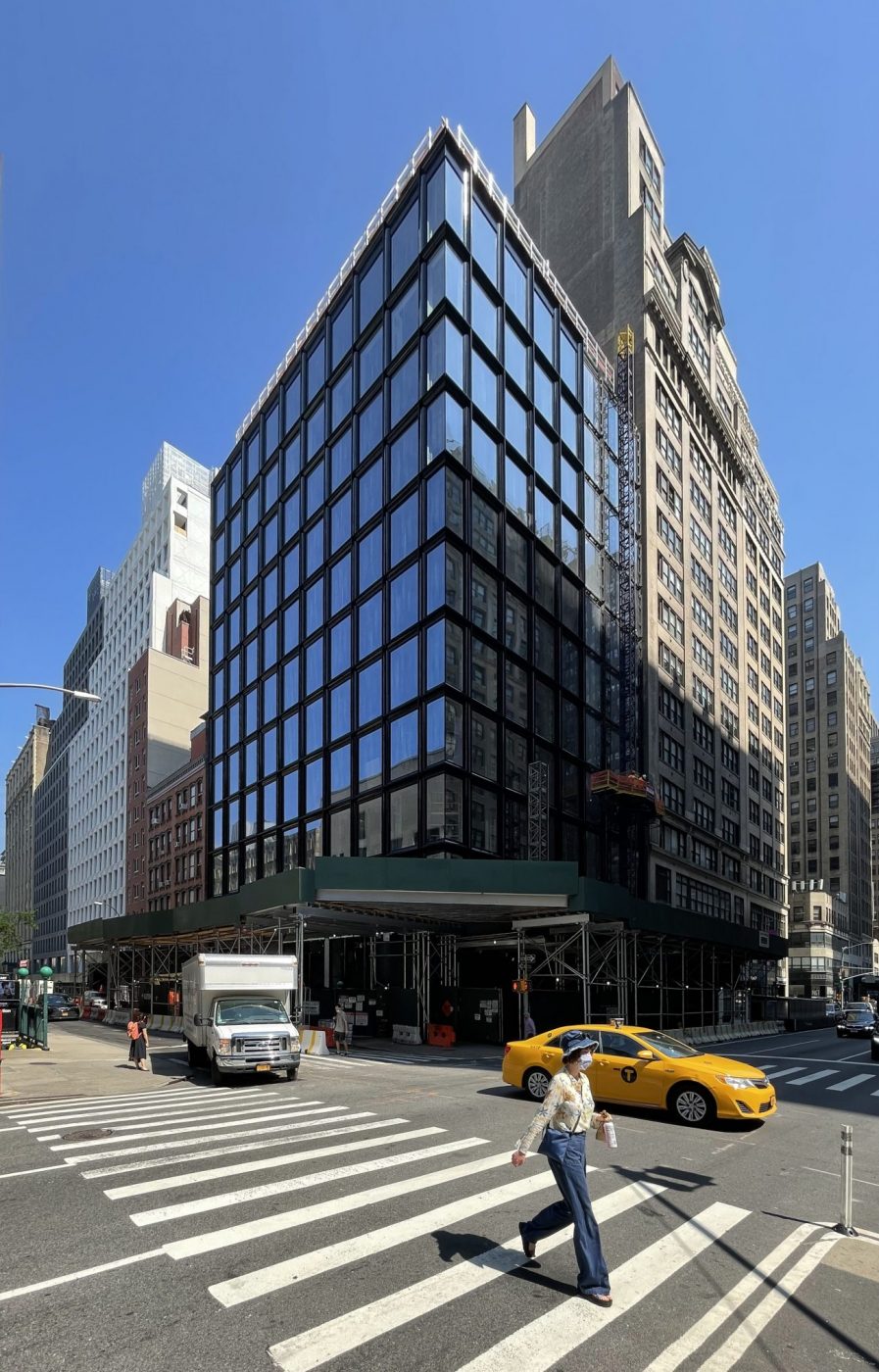 Terracotta Façade Nears Completion on SOM and GDSNY's 28&7