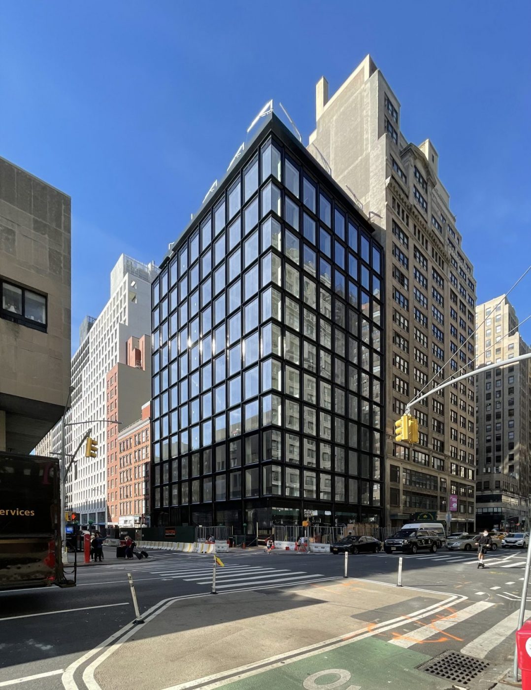 エンジェル　ＳＴＲＥＥＴ／どんな時も $4.25M for a full-floor Soho loft with its with original